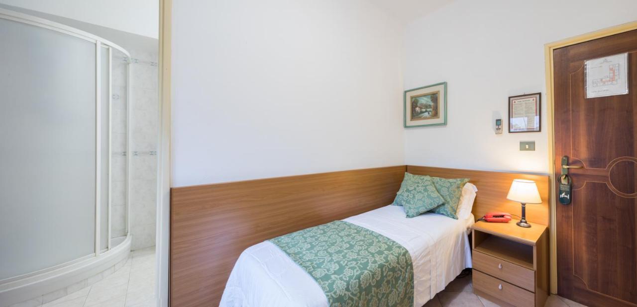 Hotel Astor Victoria Forte dei Marmi Dış mekan fotoğraf